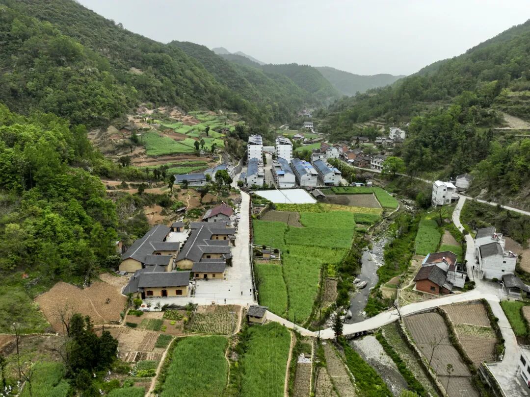谭坝镇马河村  摄影师：李善兰.jpg