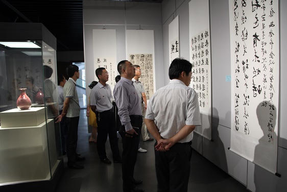 市卫生计生局 组织参观