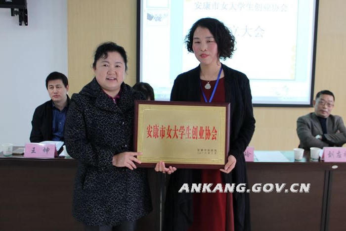 皇冠线上体育