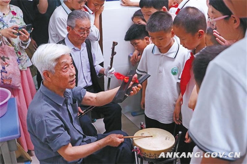 皇冠线上体育