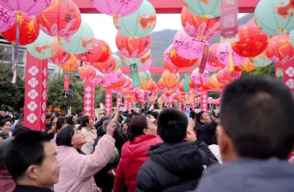 皇冠线上体育