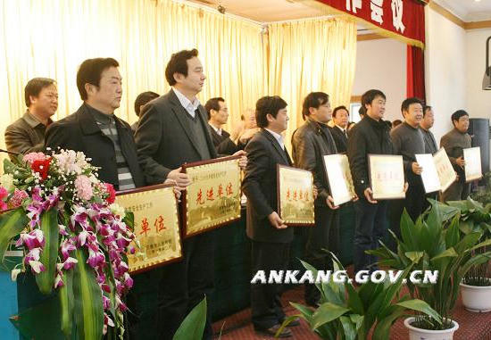 皇冠线上体育