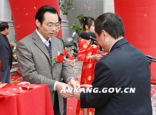 皇冠线上体育