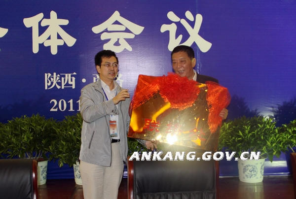 皇冠线上体育