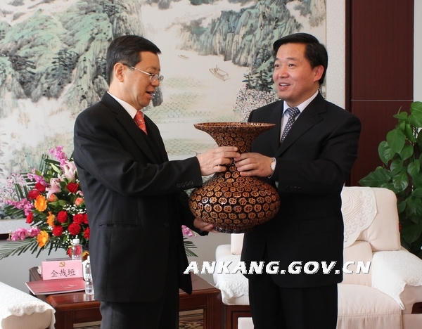 皇冠线上体育