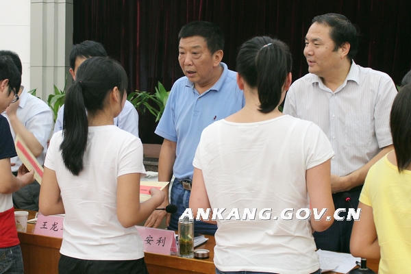 皇冠线上体育