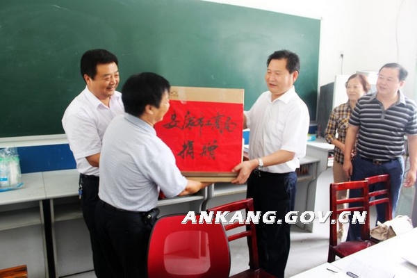 皇冠线上体育