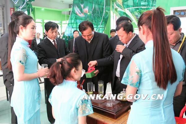 皇冠线上体育