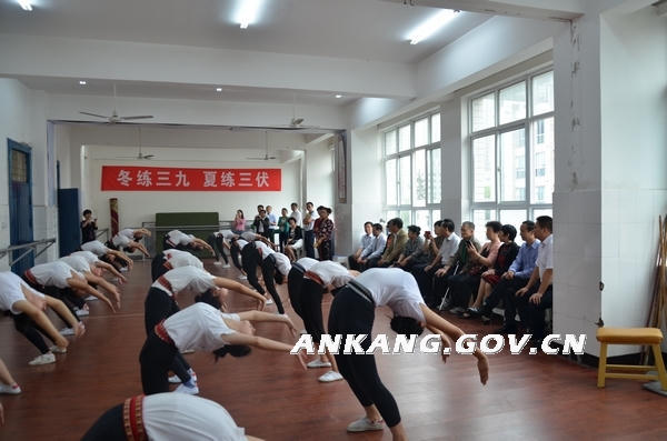 皇冠线上体育