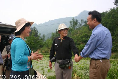 皇冠线上体育