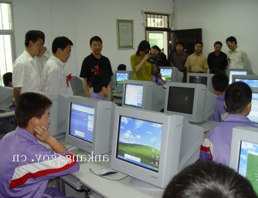 皇冠线上体育