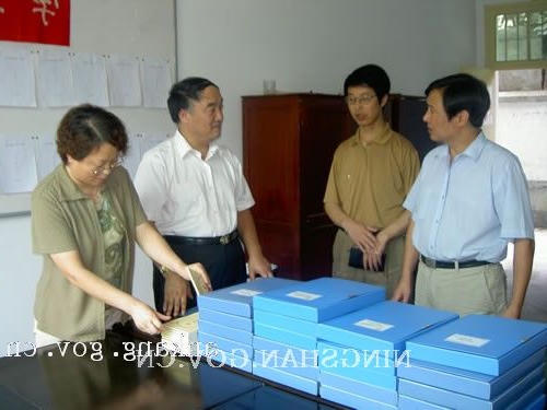 皇冠线上体育