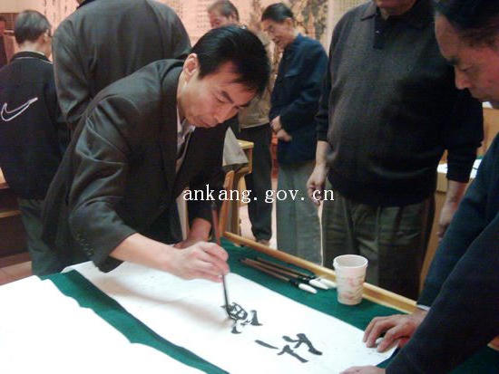 皇冠线上体育