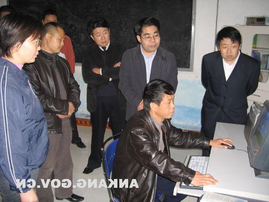 皇冠线上体育