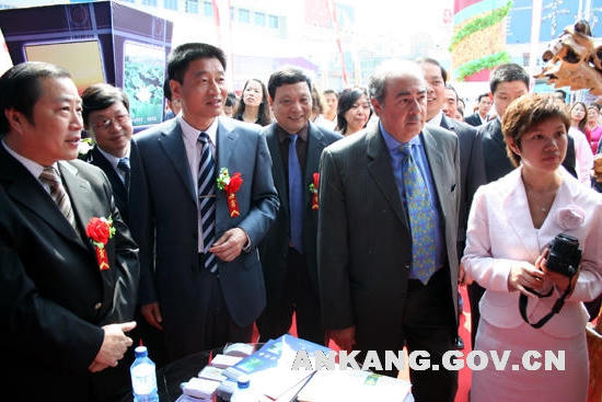 皇冠线上体育