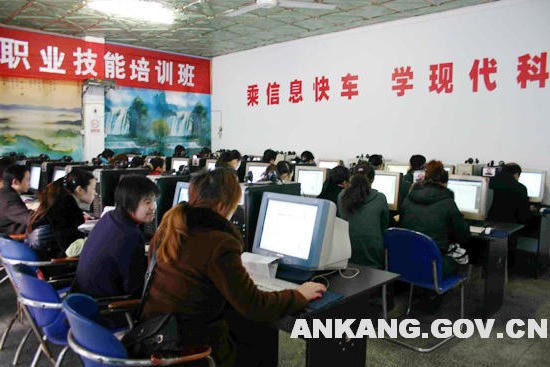 皇冠线上体育