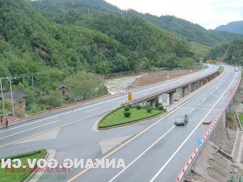 皇冠线上体育